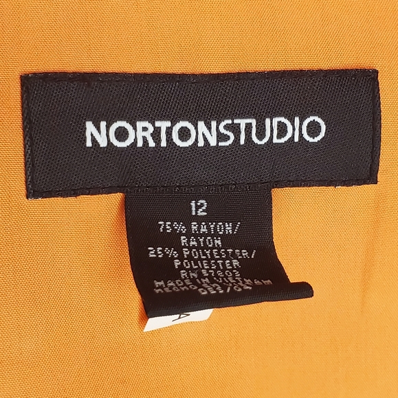 NORTONSTUDIO Women's Light Weight Orange Jacket 🍊 - Picture 3 of 6